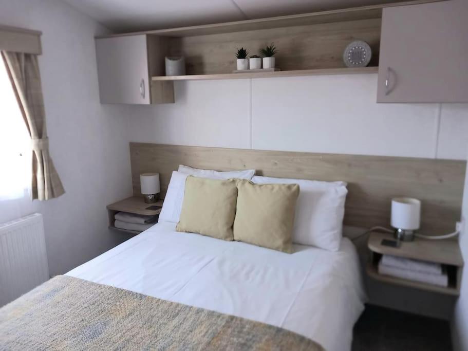 Sea Breeze, Modern, Cosy Holiday Home Haverigg Zewnętrze zdjęcie